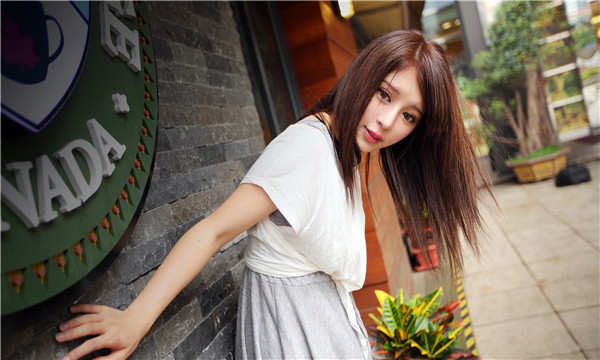 罗定想找一个女性生孩子给报酬-｛找个女人生孩子多少钱｝